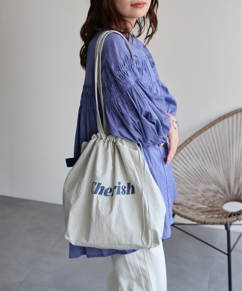 ap retro(アプレトロ)の「ドロストコード巾着ロゴトートバッグ(トートバッグ・レディース・ベージュ/ライトグレー/ブルー/ブラック・FREE)」の6枚目の写真