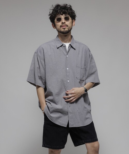 HINSON（ヒンソン）の「HINSON/ヒンソン レギュラーカラー ショートスリーブチェックシャツ/シワ加工/リラックスフィット（シャツ/ブラウス・メンズ・オフホワイト/サックスブルー/グレー・LARGE/MEDIUM）」の10枚目の写真