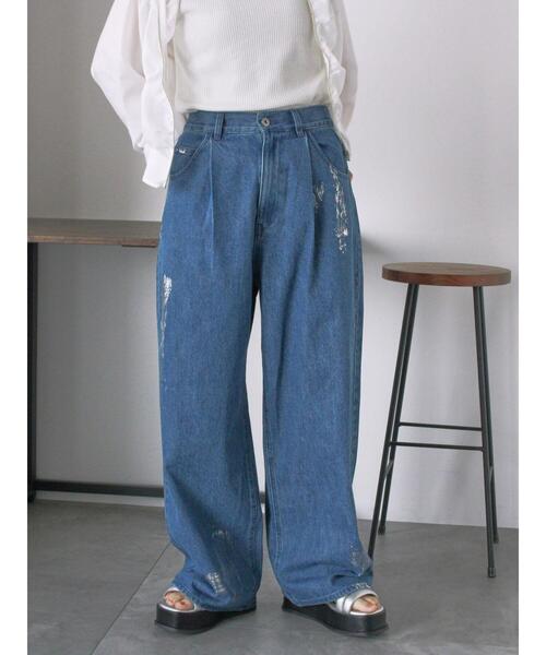 ehka sopo(エヘカソポ)の「箔プリントワイドデニムパンツ(デニムパンツ・レディース・ブルー/サックスブルー/グレー・F)」の19枚目の写真