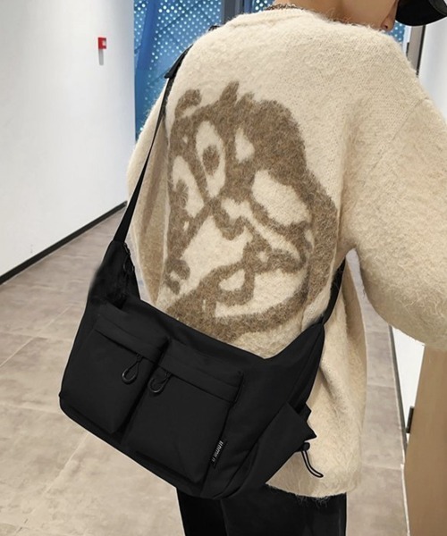 Saint Laurent マルチポケット ショルダーバッグ（ナイロン） セール】マルチポケットショルダーバッグナイロン鞄（ショルダー