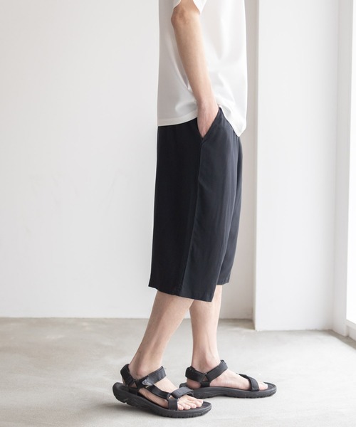 NAVY(ネイビー)の「柔らかくて着心地がよい冷感レーヨンハーフパンツ/ショートパンツ/ステテコ(その他パンツ・メンズ・ブラウン/ネイビー/グレー/カーキ/ブラック/チャコールグレー/ネイビー系1/グリーン/ホワイト系その他/ブラック系その他/ブラウン系その他・M/L/XL/XXL)」の16枚目の写真