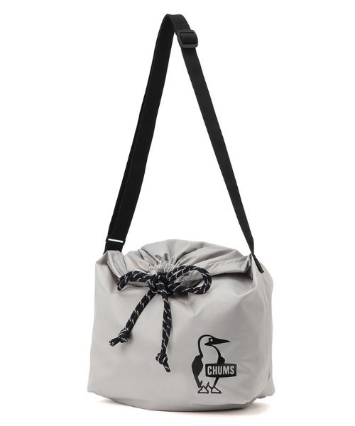 CHUMS(チャムス)の「【CHUMS/チャムス】 Easy-Go Drawstring Reversible Shoulder Bag(ショルダーバッグ・レディース・ブラック/その他1/ライトグレー/その他2・FREE)」の14枚目の写真