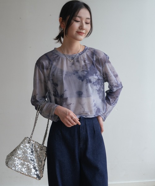 maison de LATIR(メゾンドラティール)の「無地のシアー素材に飽きたら次はタイダイ柄。夏服UV対策にも長袖シアートップス(Tシャツ/カットソー・レディース・グレー/パープル・ONESIZE)」の10枚目の写真