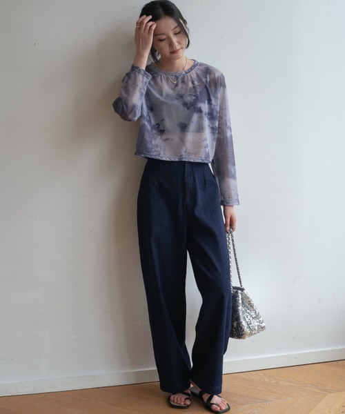maison de LATIR(メゾンドラティール)の「無地のシアー素材に飽きたら次はタイダイ柄。夏服UV対策にも長袖シアートップス(Tシャツ/カットソー・レディース・グレー/パープル・ONESIZE)」の8枚目の写真