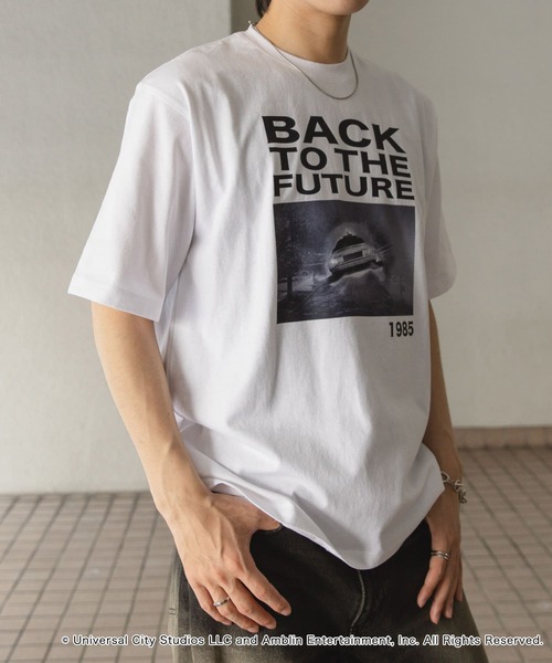 SENSE OF PLACE by URBAN RESEARCH（センスオブプレイスバイアーバンリサーチ）の「『別注』SENSE OF PLACE×BTTF　クルーネックプリントTシャツ A（Tシャツ/カットソー・メンズ・レッド/ホワイト/ブラック・MEDIUM/LARGE）」の14枚目の写真