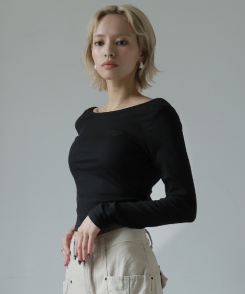 Ulysses(ユリシス)の「【ブラトップ】カップ付きバックオープンクロスデザインカットソー(Tシャツ/カットソー・レディース・ホワイト/ブラック/グレー・M/S)」の14枚目の写真