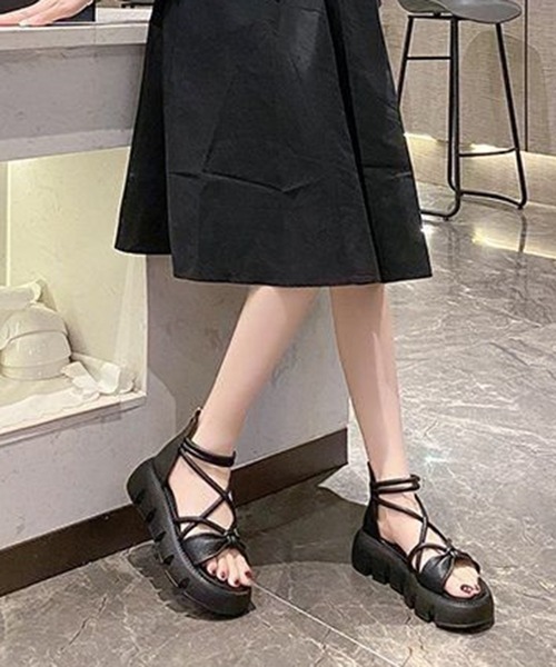 WESTSEA(ウエストシー)の「リボン ストラップ 厚底サンダル フラットタイプ(サンダル・レディース・オフホワイト/ブラック・23.5cm/23cm/24.5cm/24cm)」の12枚目の写真
