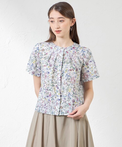 amaca(アマカ)の「【Anniversary Piece】ワイルドフラワープルオーバー(シャツ/ブラウス・レディース・ダークネイビー/オフホワイト・40/38)」の1枚目の写真