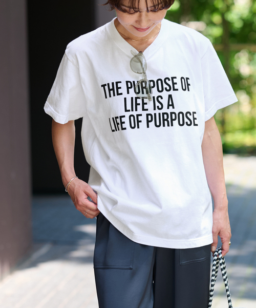 JOURNAL STANDARD relume（ジャーナルスタンダード　レリューム）の「《追加》別注【GULFCOAST SPORTSWEAR】ロゴTシャツ（Tシャツ/カットソー・レディース・ライトホワイト/グリーン/ベージュ/ネイビー・FREE）」の2枚目の写真