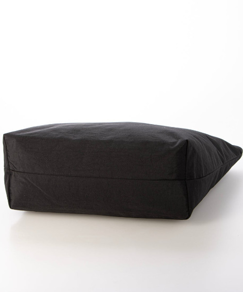 cache cache（カシュ カシュ）の「カシュカシュ cachecache / ウォッシャーナイロンパッカブルトート（トートバッグ・レディース・アイボリー/ブラック/グレー/ブラック系その他・FREE）」の21枚目の写真