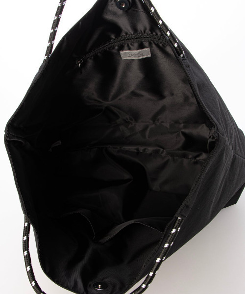 cache cache（カシュ カシュ）の「カシュカシュ cachecache / ウォッシャーナイロンパッカブルトート（トートバッグ・レディース・アイボリー/ブラック/グレー/ブラック系その他・FREE）」の20枚目の写真