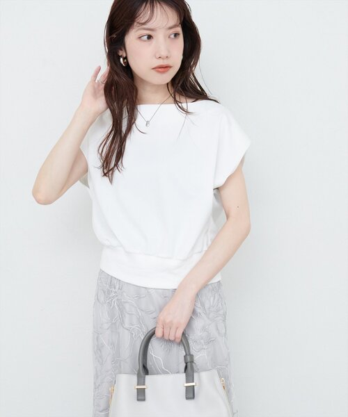 natural couture（ナチュラルクチュール）の「きれいめポンチボートネックTOPS（タンクトップ・レディース・ピンク/ブルー/アイボリー/グレイッシュベージュ/ブラック・FREE）」の8枚目の写真