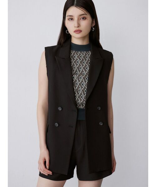 MURUA（ムルーア）の「【セットアップ対応】ピークドラペルダブルミドルジレベスト（ベスト・レディース・ブラック/ネイビー/グレー/モカ・FREE）」の2枚目の写真