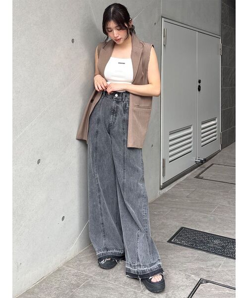 MURUA（ムルーア）の「【セットアップ対応】ピークドラペルダブルミドルジレベスト（ベスト・レディース・ブラック/ネイビー/グレー/モカ・FREE）」の21枚目の写真