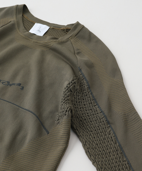 ROA(ロア)の「ROA / ロア Seamless Long Sleeve(Tシャツ/カットソー・メンズ・ブラウン系その他・SMALL/MEDIUM)」の3枚目の写真