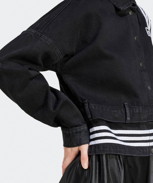 adidas(アディダス)の「adidas/アディダス DENIM TRACK TOP デニムジャケット(デニムジャケット・レディース・ブラック・S/XS/XL/M)」の4枚目の写真