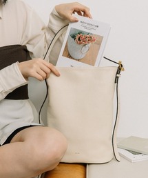 Beau're（ヴュレ）の「【BEAURE/ビュレ】Design Buckle Bucket ショルダー Bag（ショルダーバッグ）」