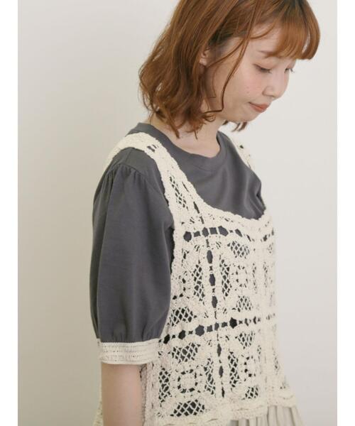 Samansa Mos2(サマンサ モスモス)の「【汗染み防止】袖口レースパフスリーブTシャツ(Tシャツ/カットソー・レディース・オフホワイト/ブルー/チャコールグレー/キナリ・F)」の4枚目の写真