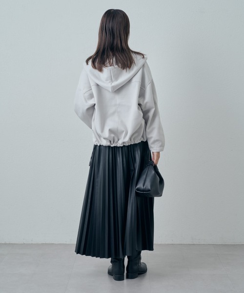 Lui's（ルイス）の「relaxスナップフードブルゾン（Tシャツ/カットソー・レディース・グレー/ブラック/ライトグレー・FREE）」の11枚目の写真