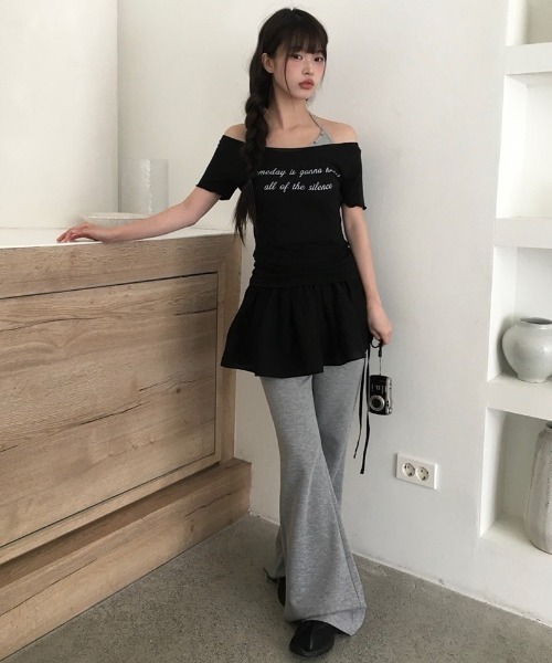 anyonemore（エニワンモア）の「スリムフィットウエストゴムブーツカットトレーニングパンツ（スウェットパンツ・レディース・ブラック/ネイビー/グレー・FREE）」の3枚目の写真