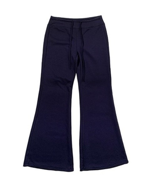 anyonemore（エニワンモア）の「スリムフィットウエストゴムブーツカットトレーニングパンツ（スウェットパンツ・レディース・ブラック/ネイビー/グレー・FREE）」の18枚目の写真