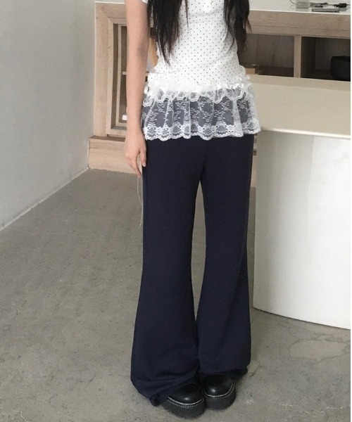 anyonemore（エニワンモア）の「スリムフィットウエストゴムブーツカットトレーニングパンツ（スウェットパンツ・レディース・ブラック/ネイビー/グレー・FREE）」の9枚目の写真