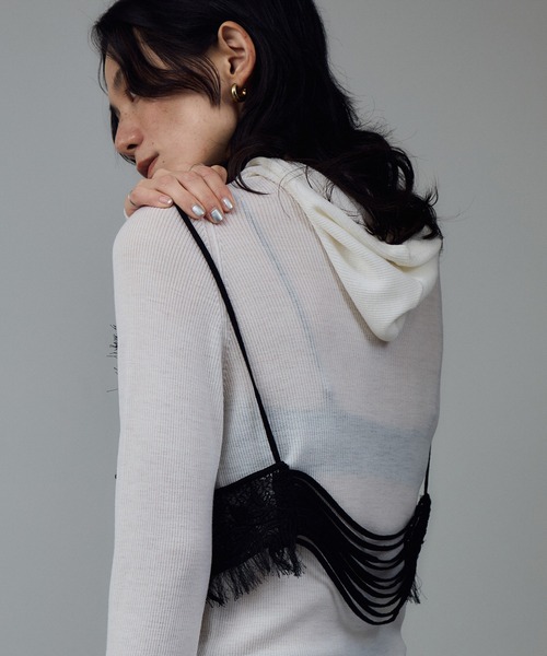 SALON adam et rope'（サロン アダム エ ロペ）の「レースシアーキャミソール［セットアップ対応］（キャミソール・レディース・ブラック/グレー・FREE）」の8枚目の写真