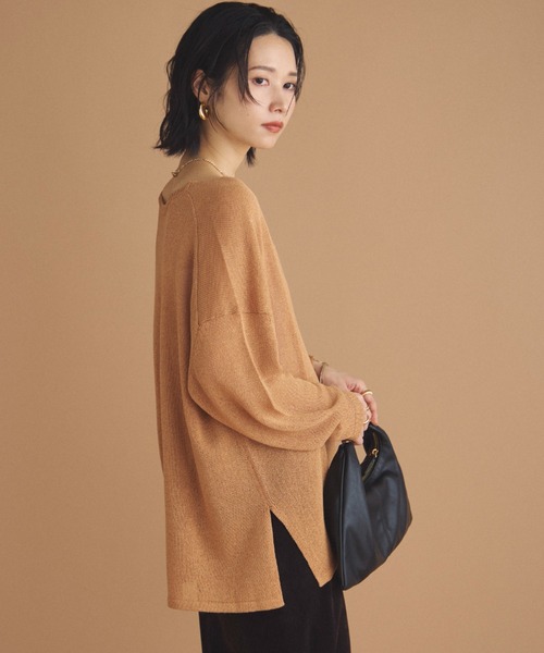 Doux archives(ドゥアルシーヴ)の「ペーパーヤーン深Vニット(ニット/セーター・レディース・キャメル/アイボリー/チャコールグレー・FREE)」の21枚目の写真