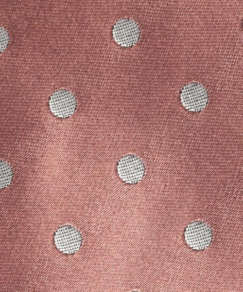 UNITED ARROWS（ユナイテッドアローズ）の「＜SOVEREIGN（ソブリン）＞BIANCHI サテン ドット タイ◆（ネクタイ・メンズ・ゴールド/シルバー/グレー/ピンク/ターコイズブルー/ネイビー・フリー）」の9枚目の写真