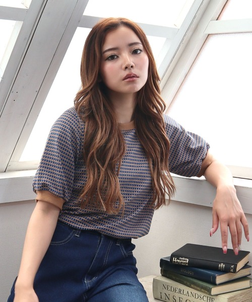 CECIL McBEE（セシルマクビー）の「ハニカム柄ジャガードトップス（Tシャツ/カットソー・レディース・ブラック/グリーン/ブルー・MEDIUM/LARGE）」の3枚目の写真