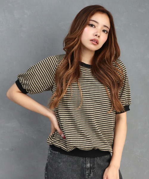 CECIL McBEE（セシルマクビー）の「ハニカム柄ジャガードトップス（Tシャツ/カットソー・レディース・ブラック/グリーン/ブルー・MEDIUM/LARGE）」の2枚目の写真