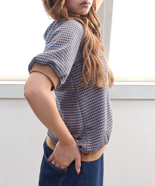 CECIL McBEE（セシルマクビー）の「ハニカム柄ジャガードトップス（Tシャツ/カットソー・レディース・ブラック/グリーン/ブルー・MEDIUM/LARGE）」の6枚目の写真