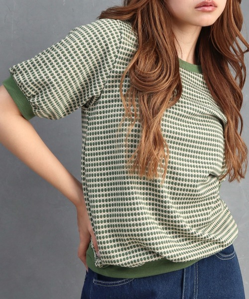 CECIL McBEE（セシルマクビー）の「ハニカム柄ジャガードトップス（Tシャツ/カットソー・レディース・ブラック/グリーン/ブルー・MEDIUM/LARGE）」の8枚目の写真