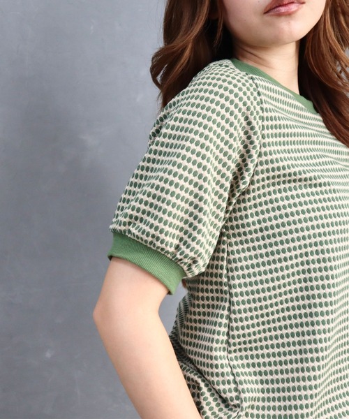 CECIL McBEE（セシルマクビー）の「ハニカム柄ジャガードトップス（Tシャツ/カットソー・レディース・ブラック/グリーン/ブルー・MEDIUM/LARGE）」の13枚目の写真