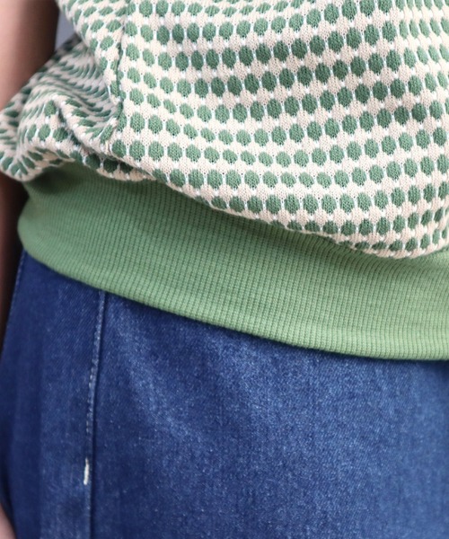 CECIL McBEE（セシルマクビー）の「ハニカム柄ジャガードトップス（Tシャツ/カットソー・レディース・ブラック/グリーン/ブルー・MEDIUM/LARGE）」の14枚目の写真