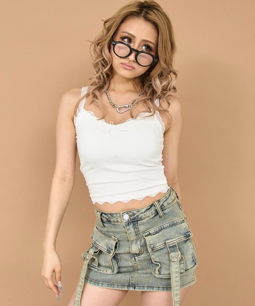 ANAP(アナップ)の「レースドッキング カップ付 キャミソール(キャミソール・レディース・ホワイト/ブラック×ホワイト/グレー/ブラック・FREE)」の2枚目の写真
