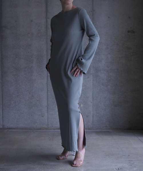 k3&co.(ケイスリーアンドコー)の「Thumbhole ribbed dress(ワンピース・レディース・ブラック/セージグリーン/レッド・ONE SIZE)」の13枚目の写真