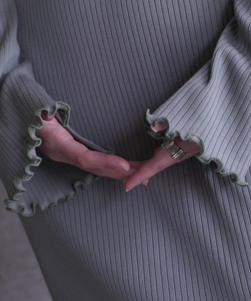 k3&co.(ケイスリーアンドコー)の「Thumbhole ribbed dress(ワンピース・レディース・ブラック/セージグリーン/レッド・ONE SIZE)」の18枚目の写真