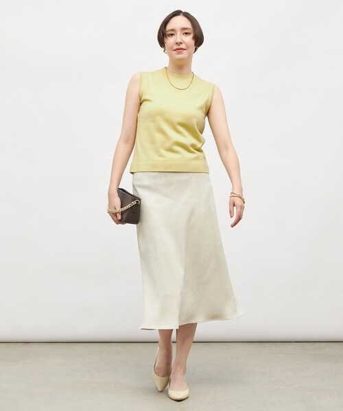 NOLLEY’S Sophi（ノーリーズソフィ）の「ウォッシャブルフェイクスエードバイヤスフレアスカート（スカート・レディース・ベージュ/ライトブルー/オリーブ・38/36/34）」の4枚目の写真