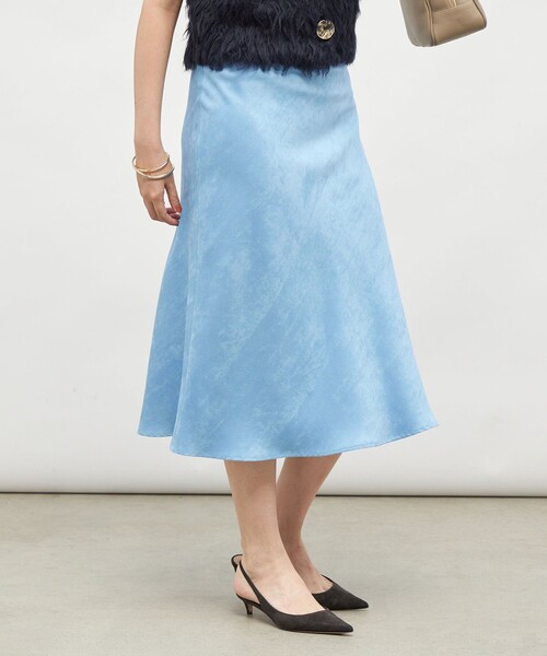 NOLLEY’S Sophi（ノーリーズソフィ）の「ウォッシャブルフェイクスエードバイヤスフレアスカート（スカート・レディース・ベージュ/ライトブルー/オリーブ・38/36/34）」の19枚目の写真