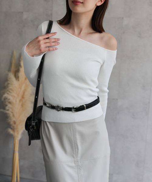 セール】アシンメトリーオフショルダートップス/ハイゲージニット/ベル