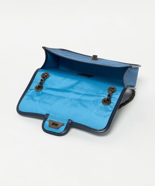 WACCOWACCO（ワッコワッコ）の「【別注】＜WACCOWACCO＞チェーン バッグ-united LOVE project 2025（ショルダーバッグ・レディース・ネイビー/ライトブルー・FREE）」の6枚目の写真