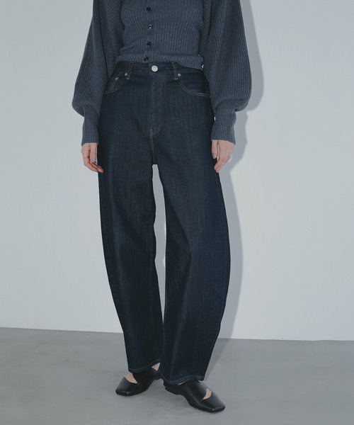 MANOF（マノフ）の「RED CARD×MANOF Valley CURVE DENIM（デニムパンツ・レディース・インディゴブルー・25/24/23）」の9枚目の写真