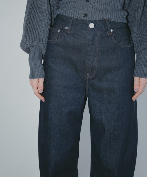 MANOF（マノフ）の「RED CARD×MANOF Valley CURVE DENIM（デニムパンツ・レディース・インディゴブルー・25/24/23）」の16枚目の写真