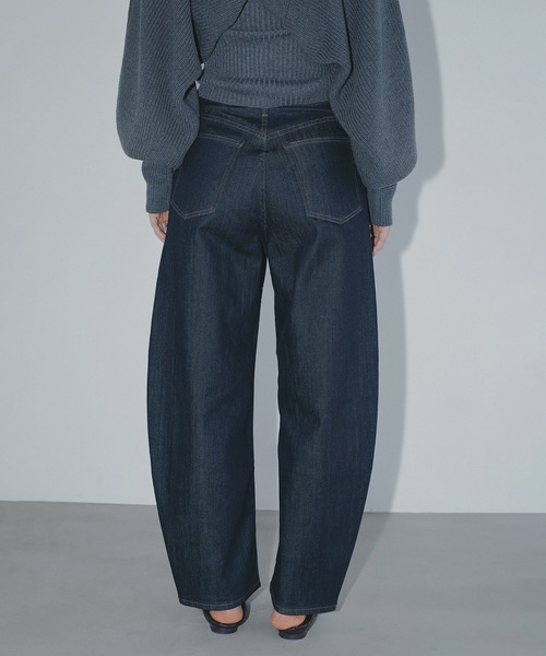 MANOF（マノフ）の「RED CARD×MANOF Valley CURVE DENIM（デニムパンツ・レディース・インディゴブルー・25/24/23）」の15枚目の写真