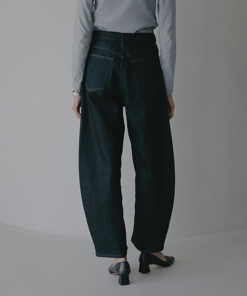 MANOF（マノフ）の「RED CARD×MANOF Valley CURVE DENIM（デニムパンツ・レディース・インディゴブルー・25/24/23）」の4枚目の写真