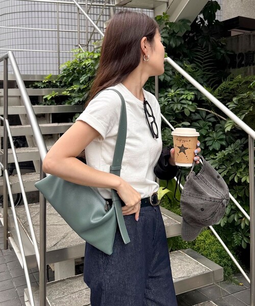 fredy emue(フレディエミュ)の「【@sora_522m企画】ワンショルベルトバッグ(ショルダーバッグ・レディース・ミント/ブラウン/ブラック・FREE)」の5枚目の写真