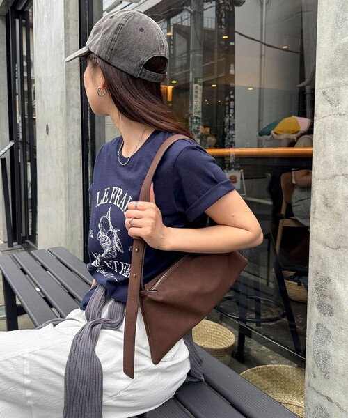 fredy emue(フレディエミュ)の「【@sora_522m企画】ワンショルベルトバッグ(ショルダーバッグ・レディース・ミント/ブラウン/ブラック・FREE)」の10枚目の写真