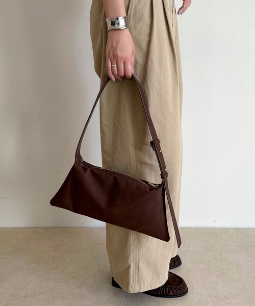 fredy emue(フレディエミュ)の「【@sora_522m企画】ワンショルベルトバッグ(ショルダーバッグ・レディース・ミント/ブラウン/ブラック・FREE)」の14枚目の写真