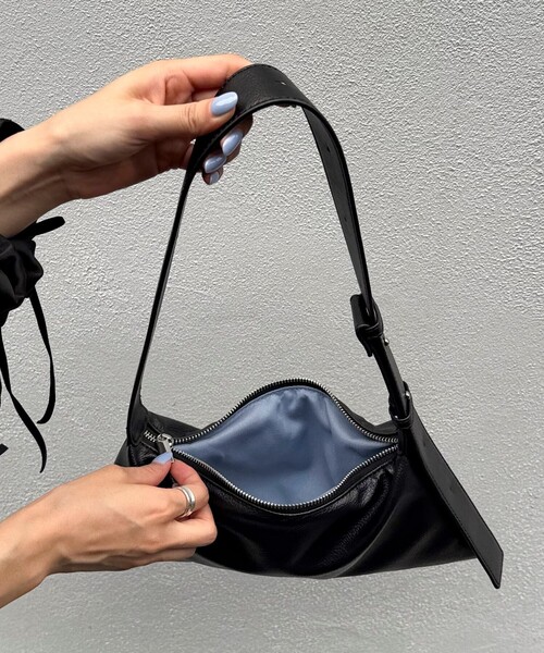 fredy emue(フレディエミュ)の「【@sora_522m企画】ワンショルベルトバッグ(ショルダーバッグ・レディース・ミント/ブラウン/ブラック・FREE)」の20枚目の写真